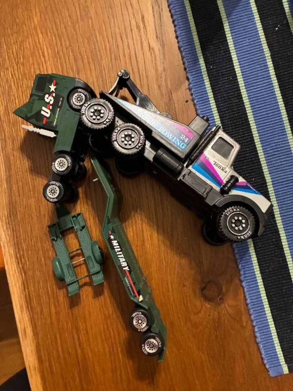 2x Vintage Tonka Cars Toys Tow Truck and Military Truck